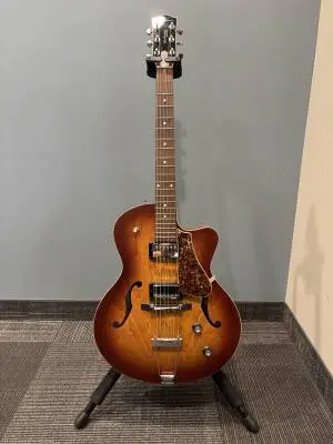 Godin Guitars - 5th Avenue Kingpin HB